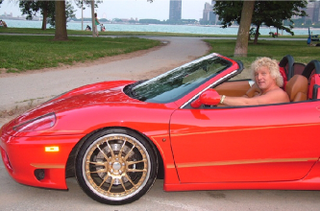 Illustration for article titled Would You Pay This Douche $300 To Drive You In His Ferrari?